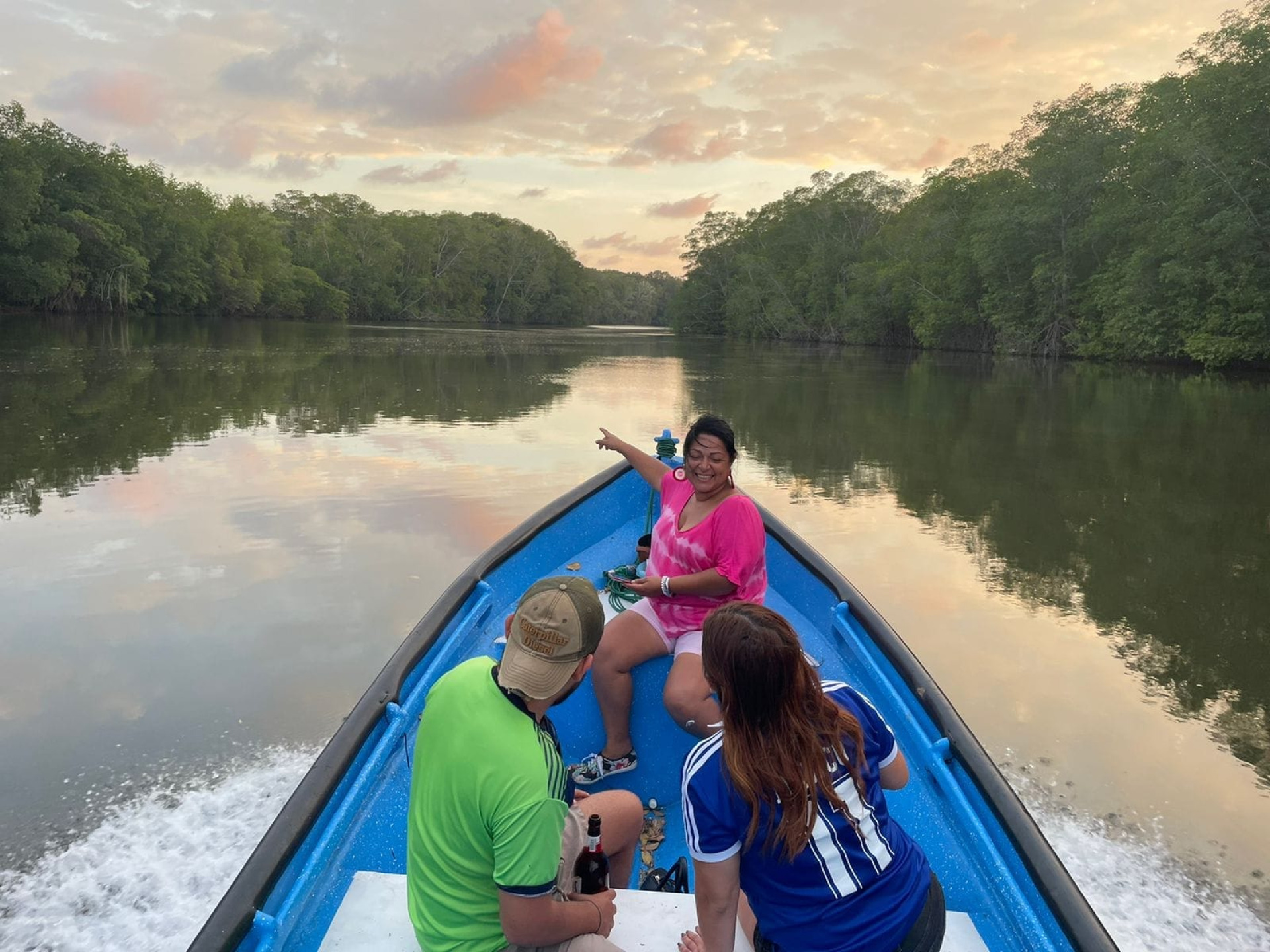 Casa y Estero San José de la Montaña
